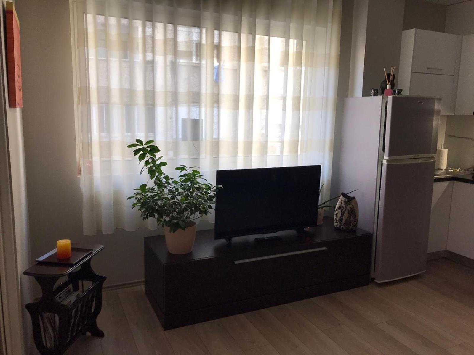 Home Away From Home Apartment Дуррес Экстерьер фото